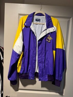Vintage 90’s Starter EAST CAROLINA UNIVERSITY zip up jacket. Dated (7-18-1995)